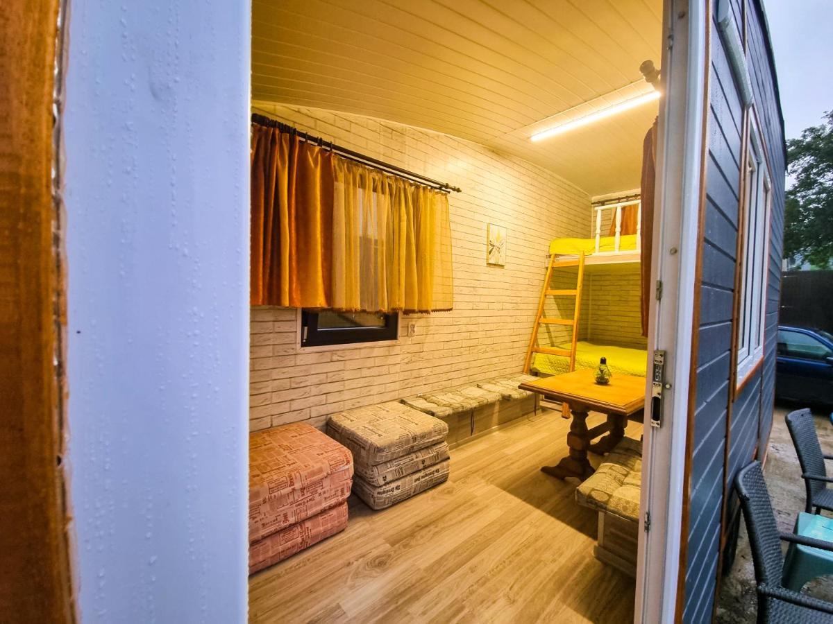 Tiny Houses In The Garden Câmpulung Moldovenesc المظهر الخارجي الصورة