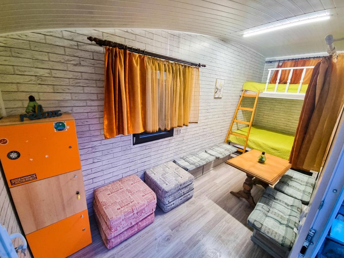 Tiny Houses In The Garden Câmpulung Moldovenesc المظهر الخارجي الصورة